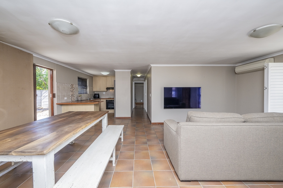 3 Bedroom Property for Sale in De Oude Spruit Western Cape
